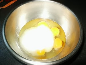 طورطة هائلة بالفريز وكريمة الموسلين لكل الحفلات والمناسبات السعيدة