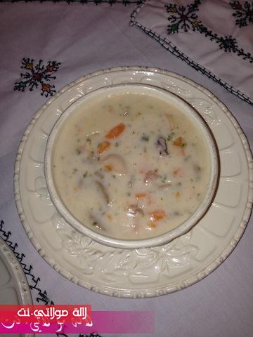 شوربة بفواكه البحر U9O8E9.jpg