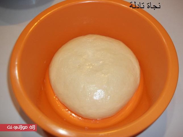 فطائر وردات بحشوة الطون b8wmfb63gfjlc5sdyfv.