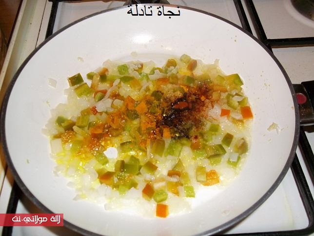 فطائر وردات بحشوة الطون lenfp6b69wcclqz398w4