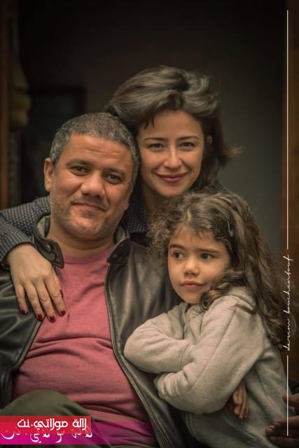 زوج الاعلامية المغربية سناء الزعيم يتغزل في صورها ويلقبها بفاتن حمامة المغرب