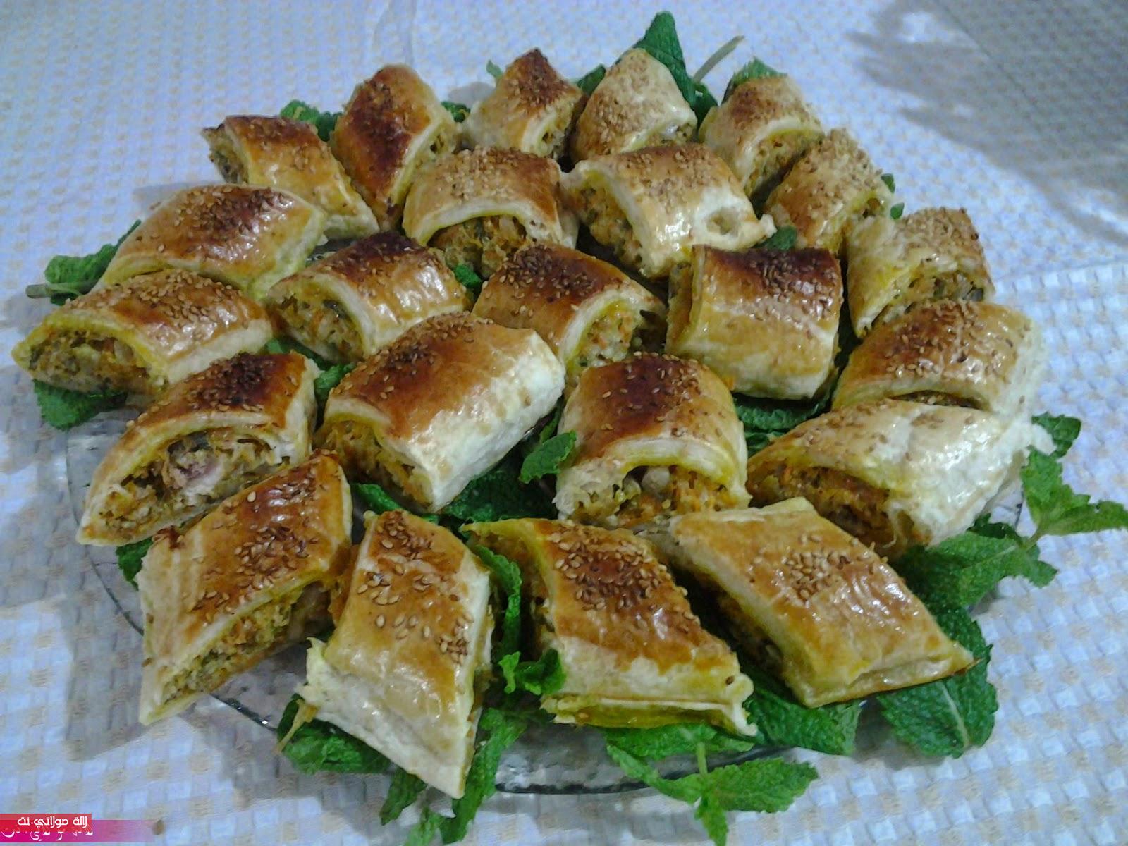 طريقة تحضير كومير بالعجينة المورقة ومعمر بدجاج رائع بالصور