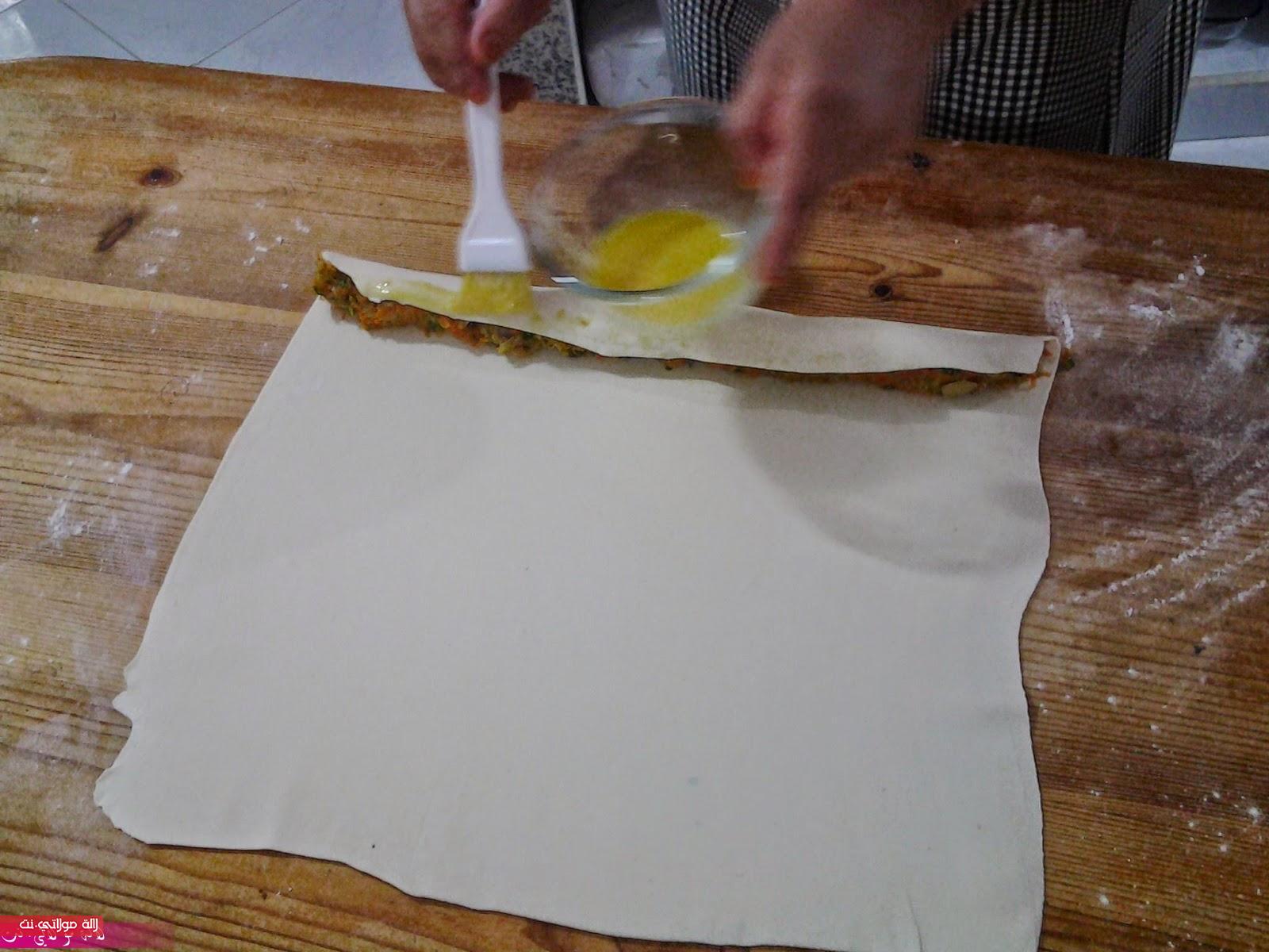 طريقة تحضير كومير بالعجينة المورقة ومعمر بدجاج رائع بالصور