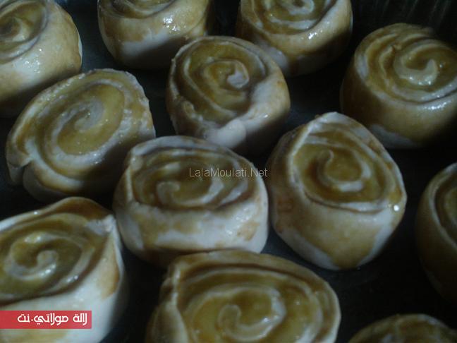 شنيك سينابون بصلصة اللمون الحامض mgrir2rpgcme98ndt4un