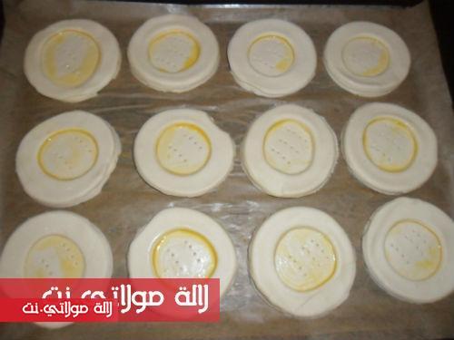 مجموعة مملحات جميلة ولذيذة بالعجينة المورقة مجموعة مملحات جميلة ولذيذة بالعجينة المورقة