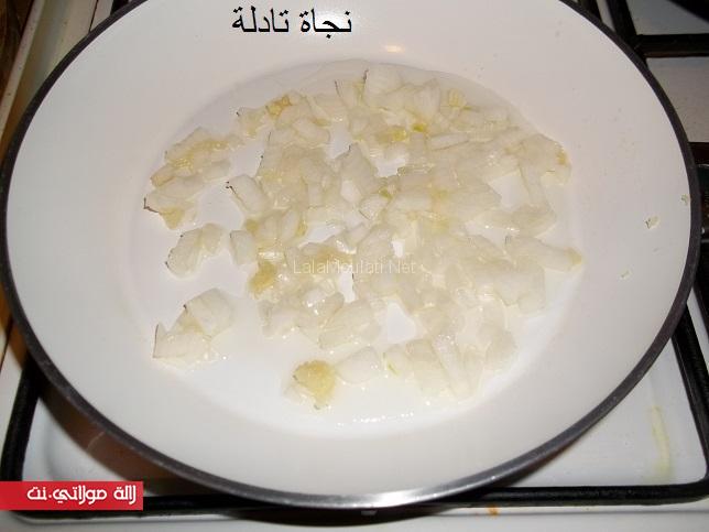 فطائر وردات بحشوة الطون c5pj54amc85enzyuotzv