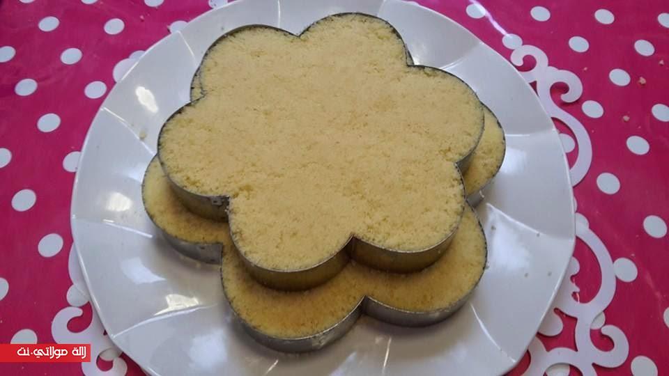  السفة بتقديم راقي مع فخيدات الدجاج