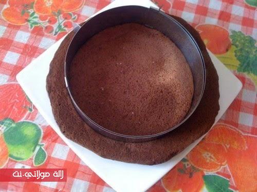 طورطة بفلان باردة بثلاث طبقات من الذ مايكون