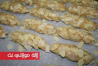 حلوة-أصابع-اللوز-4