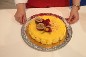 الحلويات المقدمة من طرف كل متسابقة للجنة التحكيم