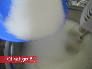 2-كيكة-الحامض-رائعة-بالص