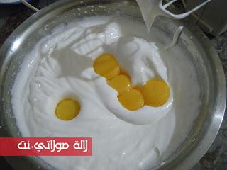 3-كيكة-الحامض-رائعة-بالص