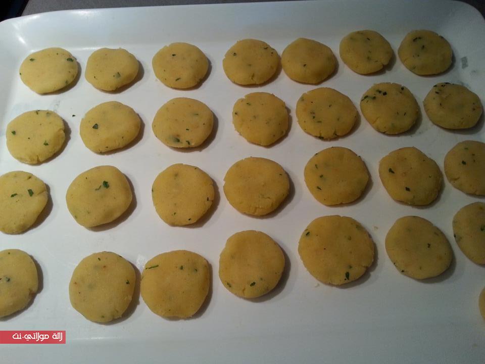 معقودة-بالبطاطس