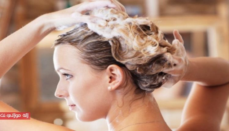 5 أخطاء ترتكب عند غسل الشعر فتجنبيها