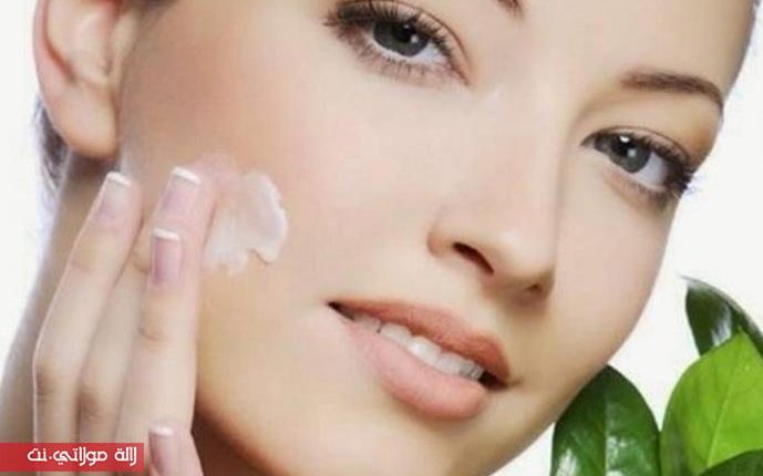 فوائد معجون الأسنان للبشرة