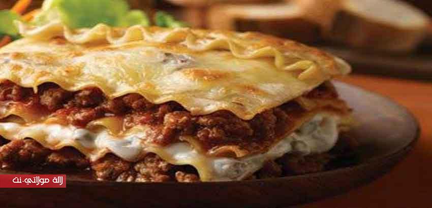 لازانيا بالكفتة و صلصة الطماطم