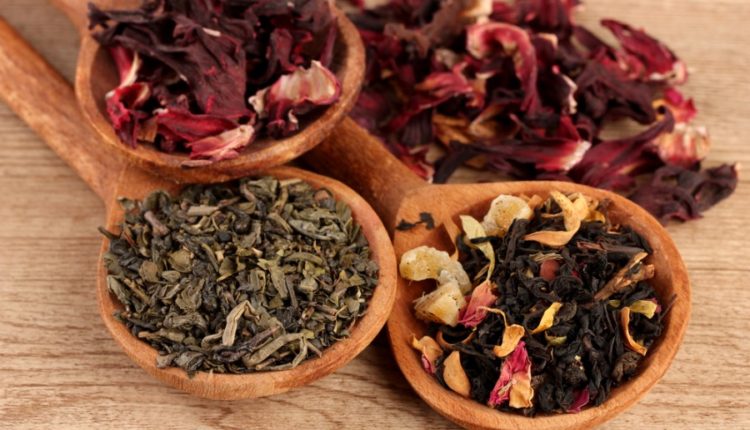 استخدمي هذه الأعشاب لتحصلي على صدر أكبر