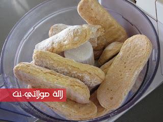 طـريقة تحضير كيك بالبيسكوي والكريم كراميل بالصور 