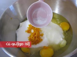 طـريقة تحضير كيك بالبيسكوي والكريم كراميل بالصور 