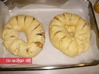 بريوش باللوز و التمر