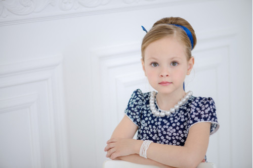 تسريحات شعر مرفوعة - كعكة الشعر