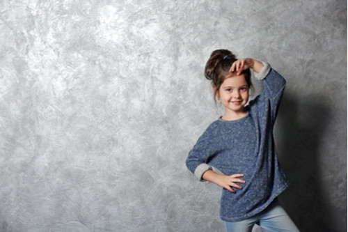 تسريحات شعر مرفوعة - تسريحة للشعر الكيرلي والمفرود