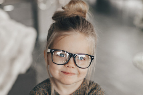 تسريحات شعر مرفوعة - تسريحة كعكة مرفوعة