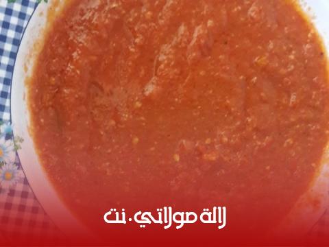 صورة الخطوة 2 من وصفة كبدة دجاج بالطماطم (مشرملة)